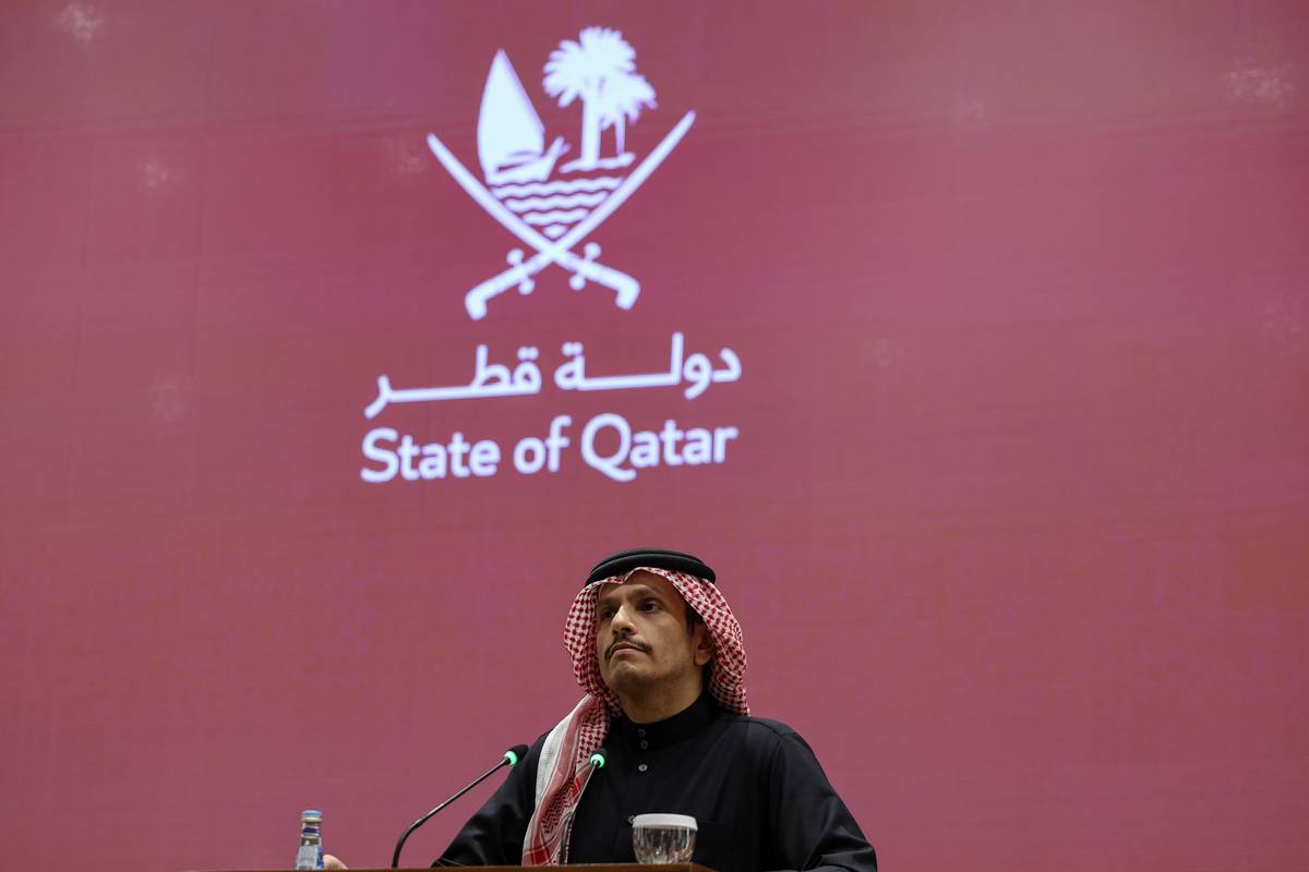 رئيس الوزراء القطري ووزير الخارجية محمد بن عبد الرحمن بن جاسيم آل ثاني يعقد مؤتمرا صحفيا في الدوحة ، عاصمة قطر في 02 فبراير 2025 (أردا كوكيا - وكالة أنادولو)