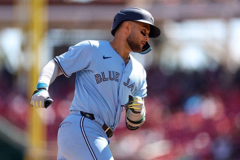 يبدأ Bo Bichette في الجري وينضم إلى Blue Jays في نيويورك
