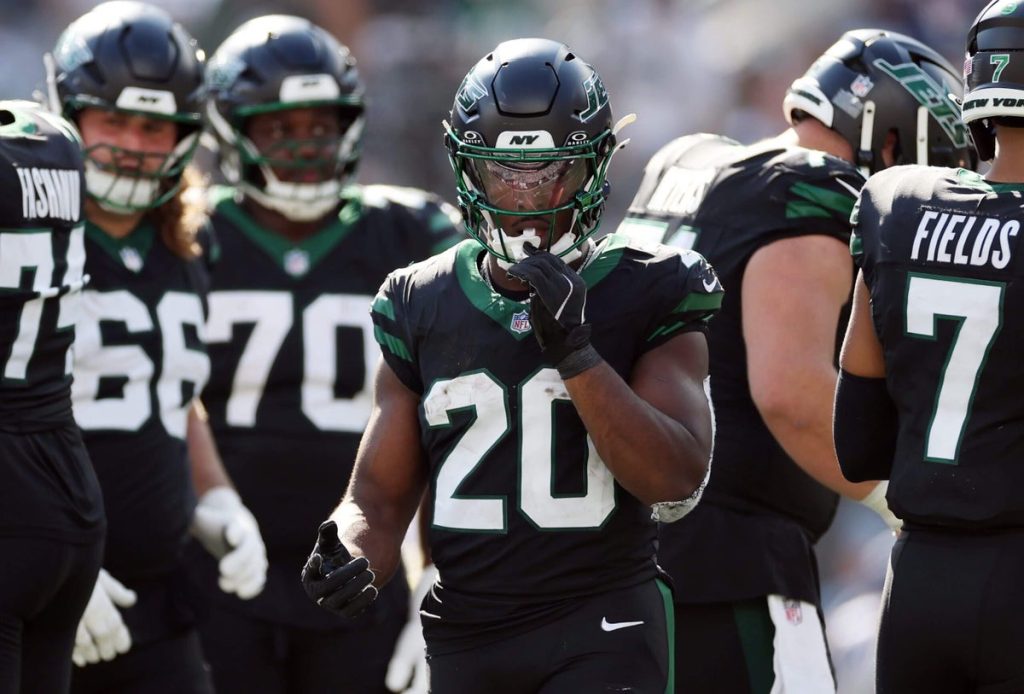 الموعد النهائي لتجارة الطائرات: قرارات صعبة بشأن بريس هول وكوينن ويليامز وآخرين