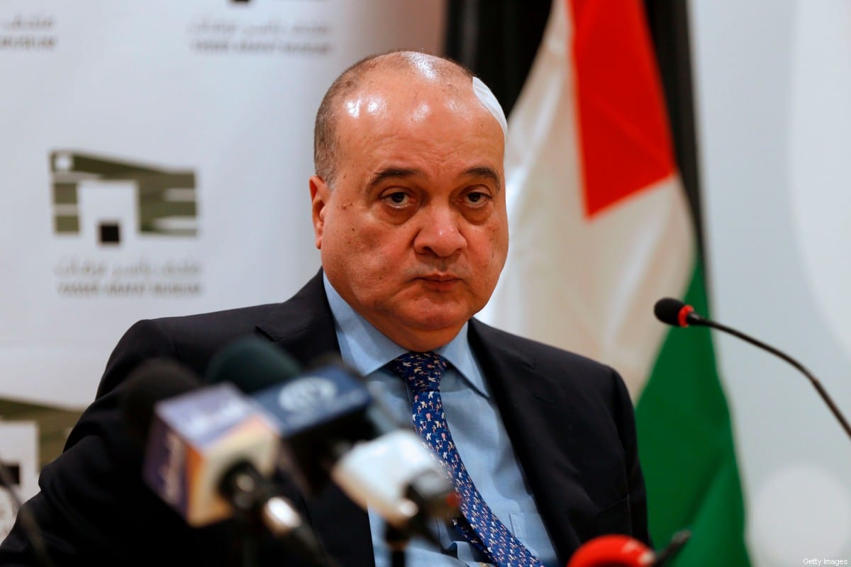 ناصر القاعدة ، عضو في اللجنة المركزية في فاتح وأقارب الزعيم الفلسطيني الراحل ياسر عرفات في مدينة رام الله في الضفة الغربية في 18 يناير 2017 (عباس موماني/AFP/Getty)