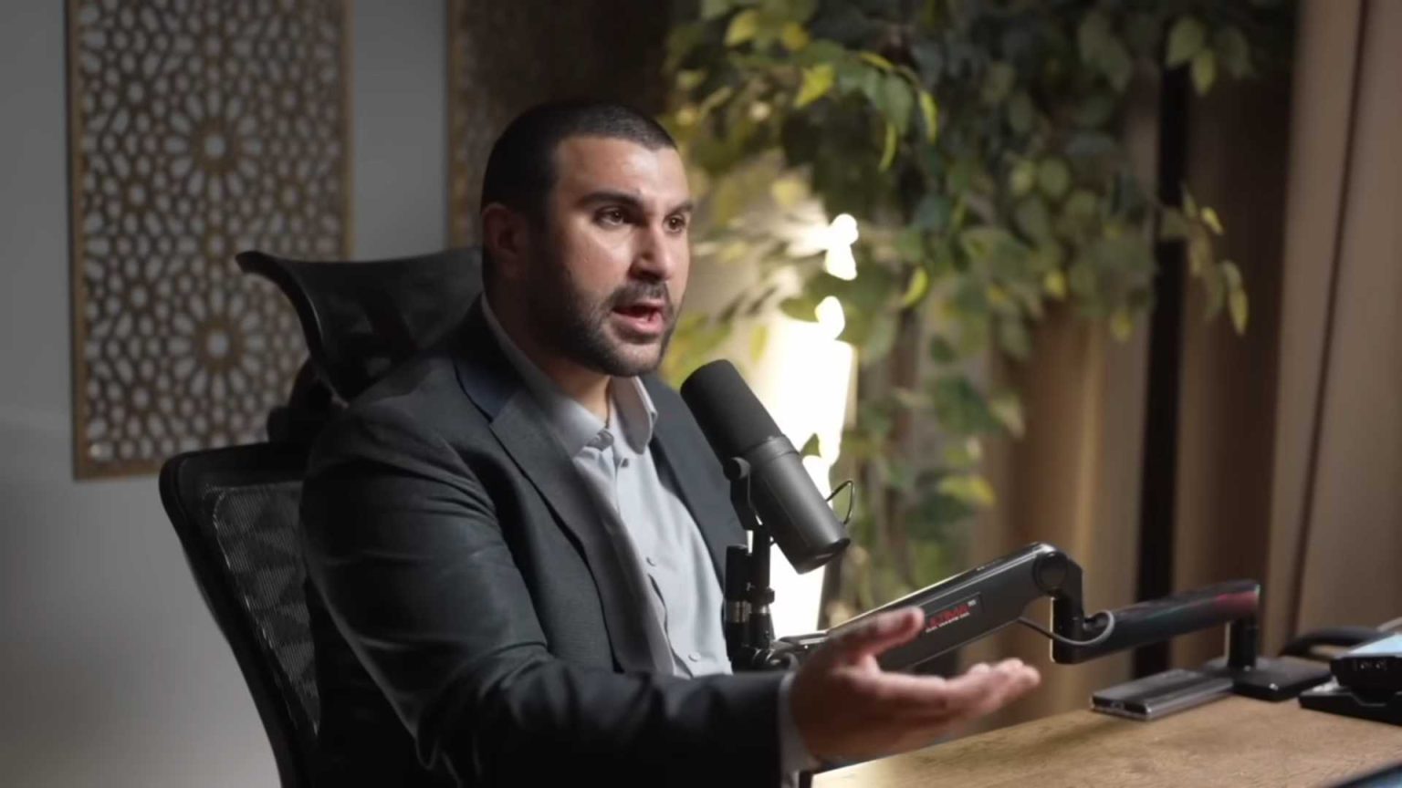 تقول عائلة الصحفي البريطاني المحتجز في الولايات المتحدة إن المملكة المتحدة فشلت في مساعدته