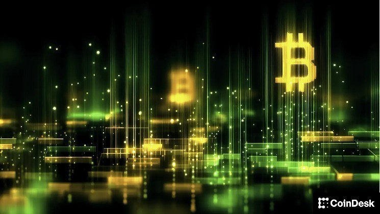 انتعشت عملة البيتكوين مع تصفية صفقات بيع بقيمة 319 مليون دولار بينما يتطلع المتداولون إلى المحادثات بين الولايات المتحدة والصين