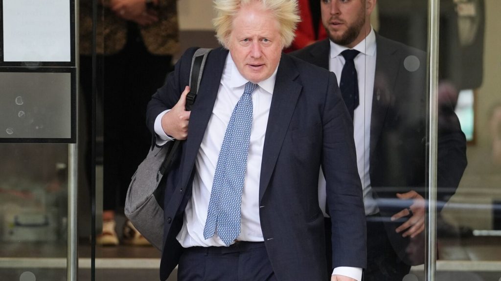 ينفي بوريس جونسون فشل المملكة المتحدة في التخطيط لإغلاق المدارس بسبب فيروس كورونا لكنه يعتذر عن الأخطاء