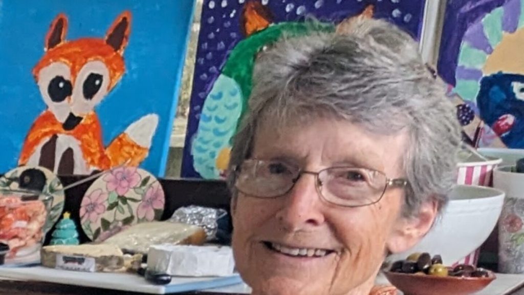 تم العثور على راكب كروز، 80 عامًا، ميتًا بعد أن تم التخلي عنه في جزيرة الحاجز المرجاني العظيم