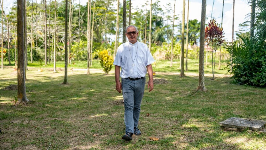 يحذر الأسقف من الطلب على الذهب يعرض بيرو أمازون لخطر أكبر من التسمم بالزئبق