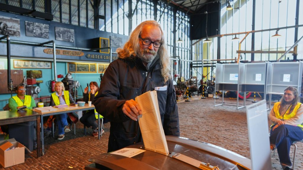 الانتخابات الهولندية متعادلة، لتنضم إلى قائمة من المنافسات المتقاربة التي لا تنسى. وهنا عدد قليل من الآخرين