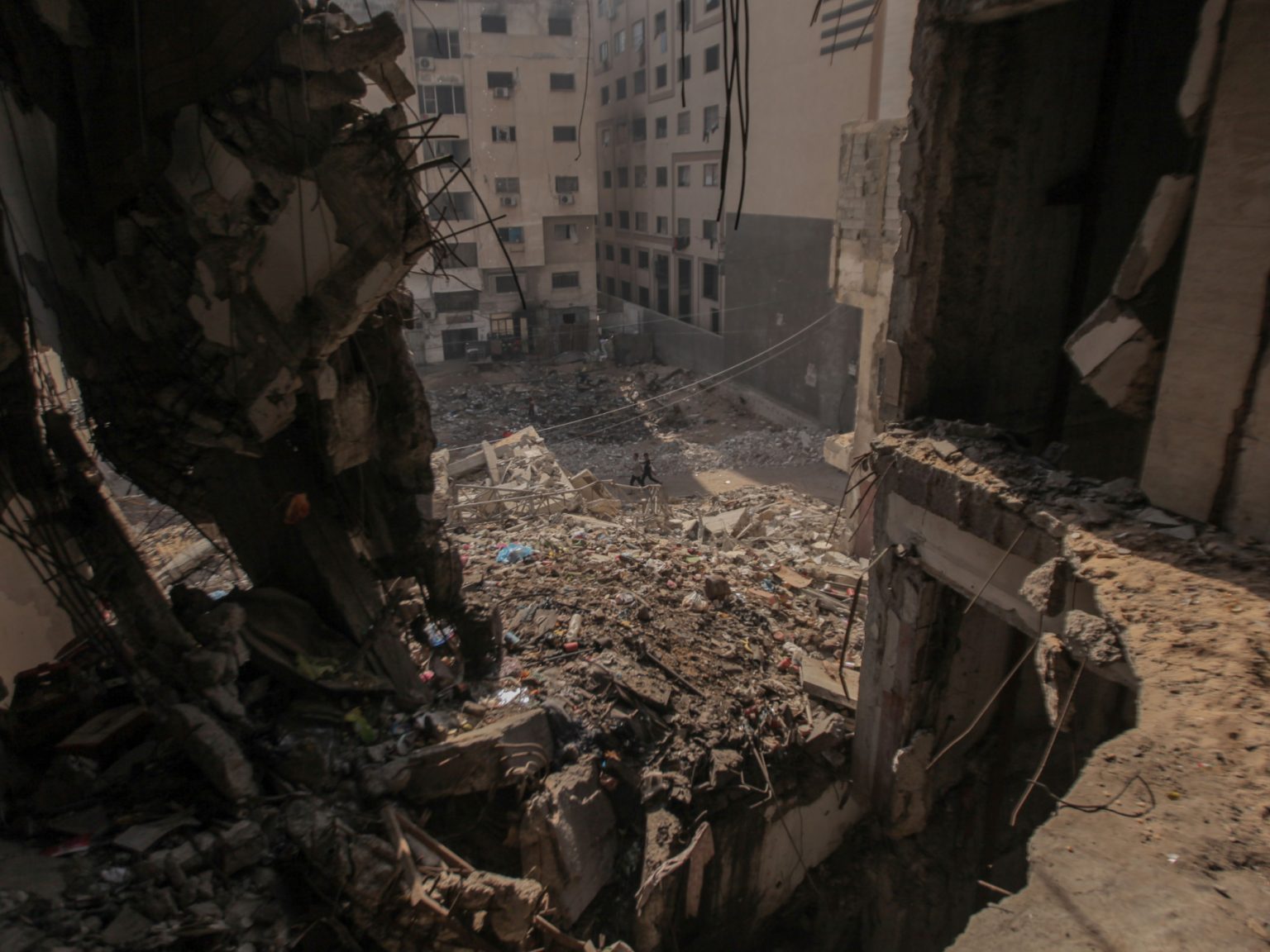 مروان البرغوثي: الشخصية الوحيدة التي يمكنها حشد الفلسطينيين من أجل التوصل إلى اتفاق دائم