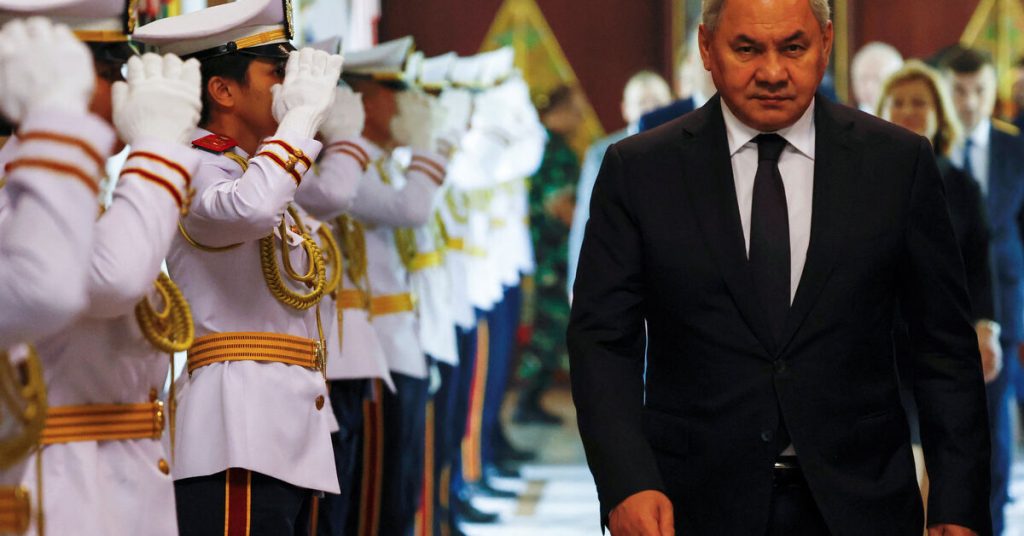 شويجو يقود وفدًا روسيًا كبيرًا إلى مصر لإجراء محادثات عسكرية، حسبما ذكرت وكالة الإعلام الروسية