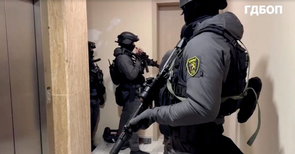 بلغاريا تعتقل 35 شخصًا في قضية تهريب واسعة النطاق للتحف الثقافية.