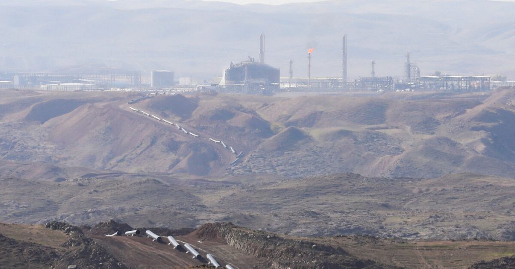 تستأنف العمليات في حقل خور مور العراقي وتوريد الغاز لمحطات توليد الكهرباء، وفقاً للوزارة.