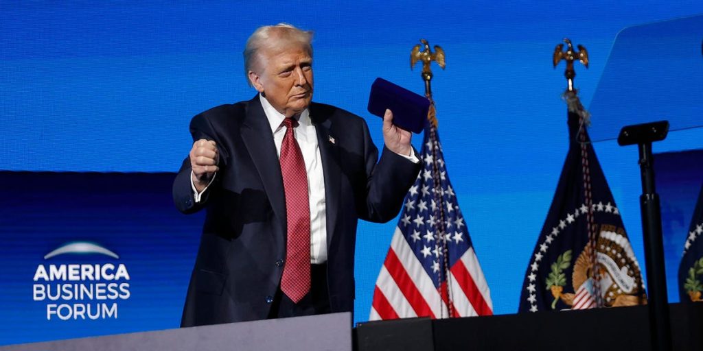 بطاقة أداء “تجارة ترامب” بعد مرور عام على فوزه في الانتخابات