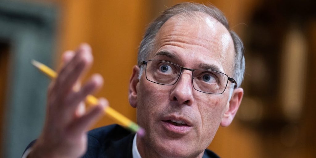 مودییز: حتی الذكاء الاصطناعي لن ينقذ الاقتصاد الأمريکي من أحد أكبر المخاطر.