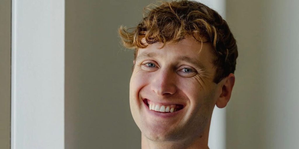 الرئيس التنفيذي لشركة هارفي يوضح سبب إجراء مقابلات مع المرشحين في مستندات جوجل: “بعضهم بارع في الحديث”.