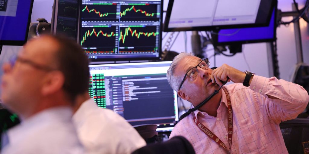 تأخر بيانات التضخم وتحديثات المستهلك وتقلبات إضافية: ما يراقبه المستثمرون هذا الأسبوع.