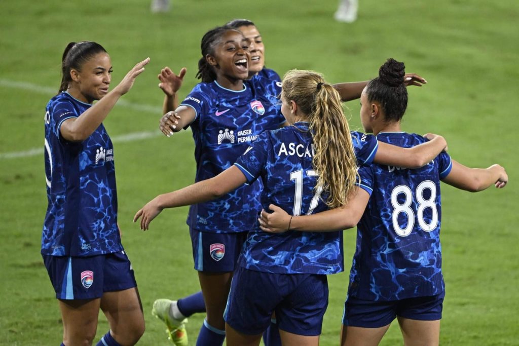 تحتضن موجة سان دييغو قمم وقيعان أحدث حقبة لها في NWSL