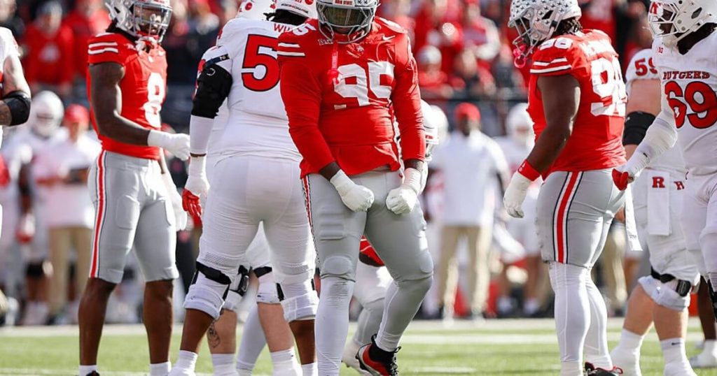 تحديثات مباشرة لتصنيف (مربع الأبطال) لكرة القدم الجامعية: الموعد وكيفية المشاهدة وأخبار أفضل 25 فريق.