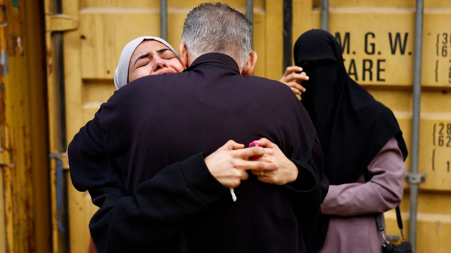 تنتهك إسرائيل مرة أخرى وقف إطلاق النار في غزة في هجمات وعمليات قتل جديدة