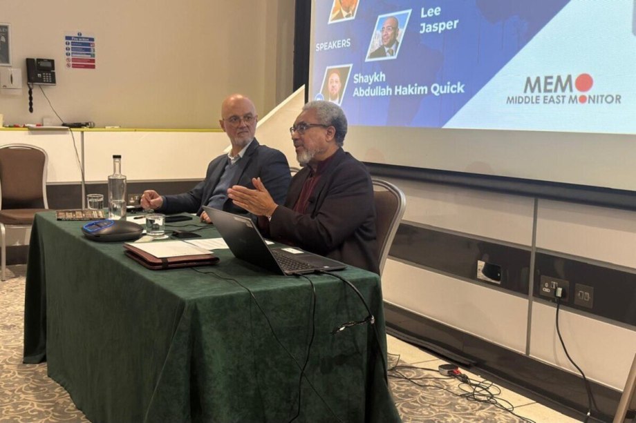 الإيمان ألهم التحرير: الكشف عن دور الإسلام في انتفاضات العبيد في الأمريكتين