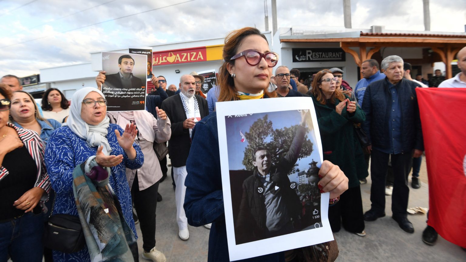 زعيم المعارضة التونسية راشد الغنوشي يبدأ إضرابا عن الطعام