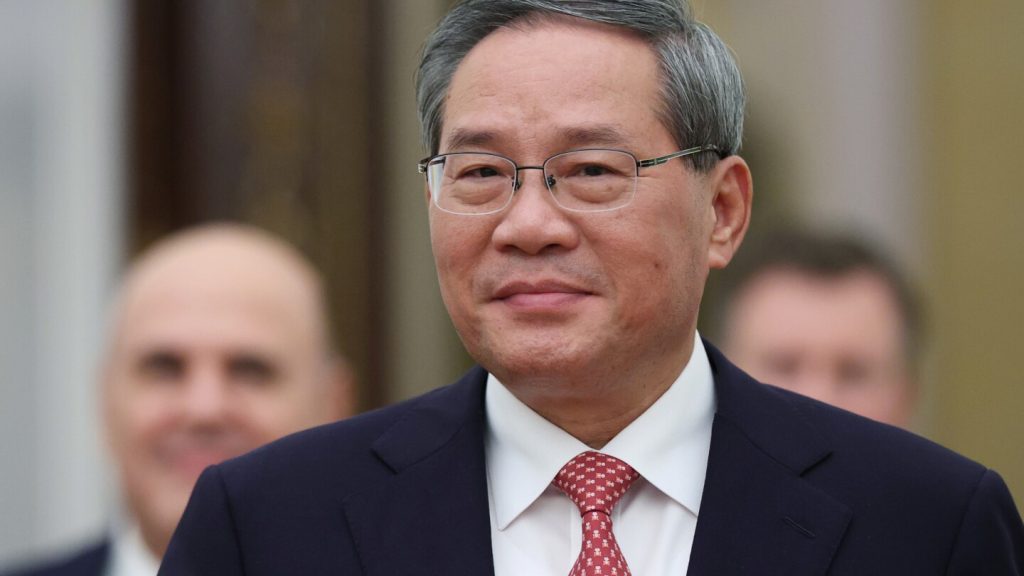 تركز زيارة رئيس مجلس الدولة الصيني إلى زامبيا على إحياء خط السكة الحديد الذي يعود إلى حقبة الحرب الباردة للمساعدة في الحصول على المعادن