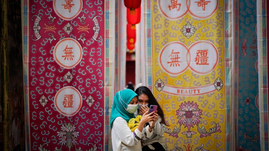 ماليزيا تعتزم حظر وسائل التواصل الاجتماعي على الأطفال دون سن 16 عامًا العام المقبل