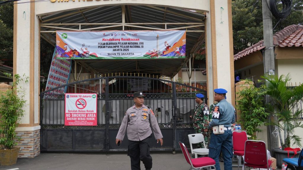 الشرطة الإندونيسية تحقق في العلاقات بين المشتبه به في هجوم على مسجد وجماعات الكراهية