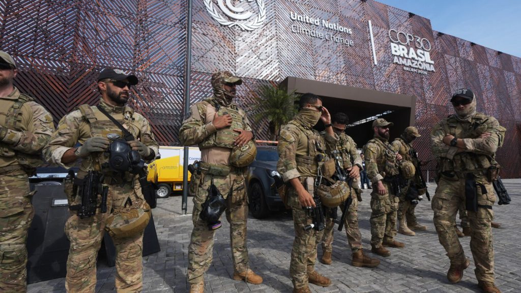 الرئيس البرازيلي لولا ينضم إلى المفاوضين في محادثات الأمم المتحدة بشأن المناخ، ولكن لم يتم التوصل إلى اتفاق بعد بشأن القضايا الرئيسية