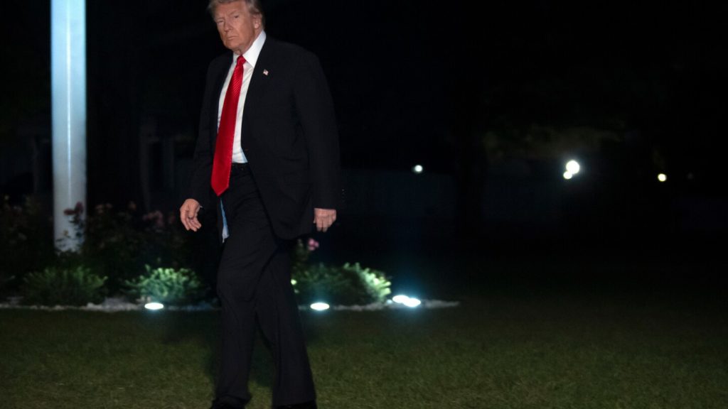 كانت سباقات يوم الثلاثاء بمثابة توبيخ هادئ لترامب بالنسبة للعديد من الناخبين، حسبما وجد استطلاع AP Voter