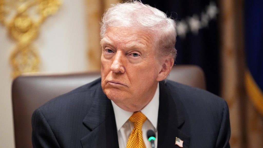 ترامب يقول إن الولايات المتحدة ستقاطع مجموعة العشرين في جنوب أفريقيا، مكررا مزاعمه بشأن معاملة المزارعين البيض