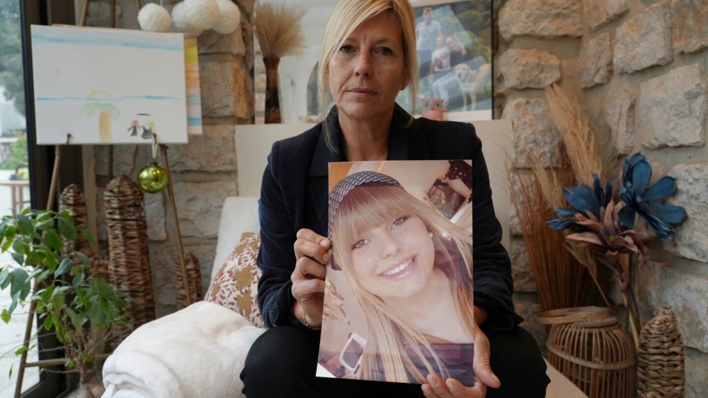 مكتب المدعي العام في باريس يحقق مع TikTok بشأن المحتوى الانتحاري للشباب