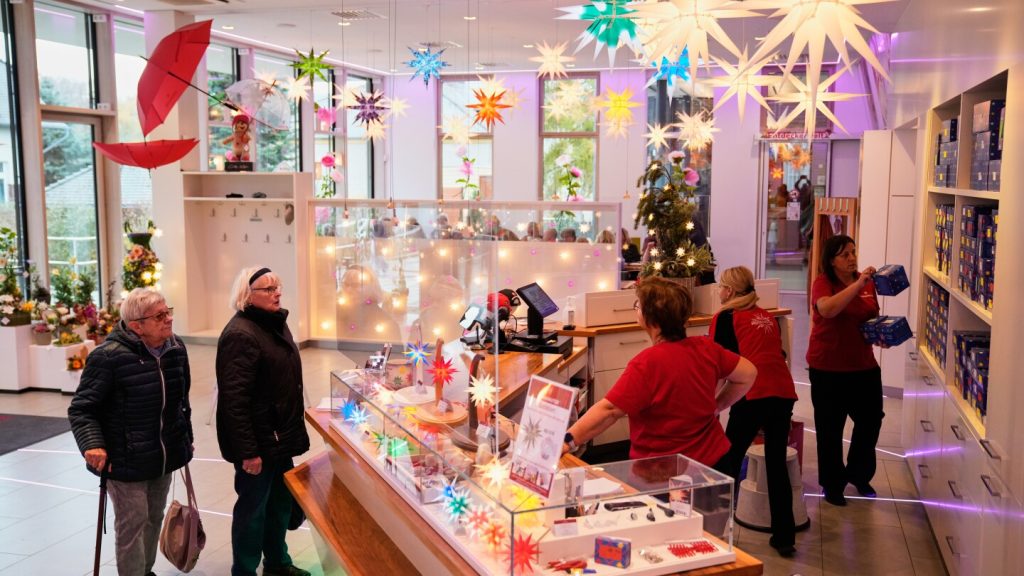 نجوم مورافيا تضيء موسم عيد الميلاد في ألمانيا