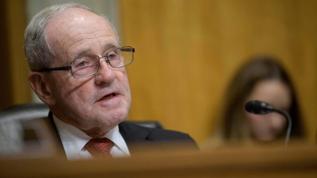 وصوت الجمهوريون في مجلس الشيوخ برفض تشريع يحد من قدرة ترامب على مهاجمة فنزويلا