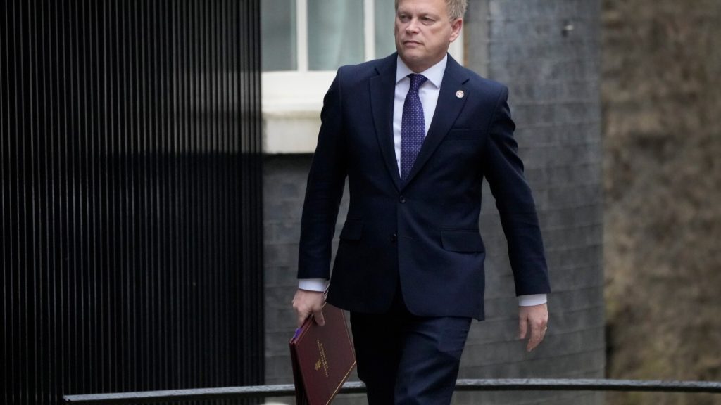 السجن 7 سنوات لكاتب أفلام جيمس بوند في بريطانيا لمحاولته التجسس لصالح روسيا