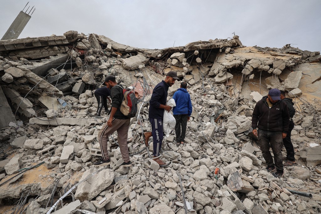 المستشار الألماني يرى أن نقد إسرائيل ضروري خلال زيارته.