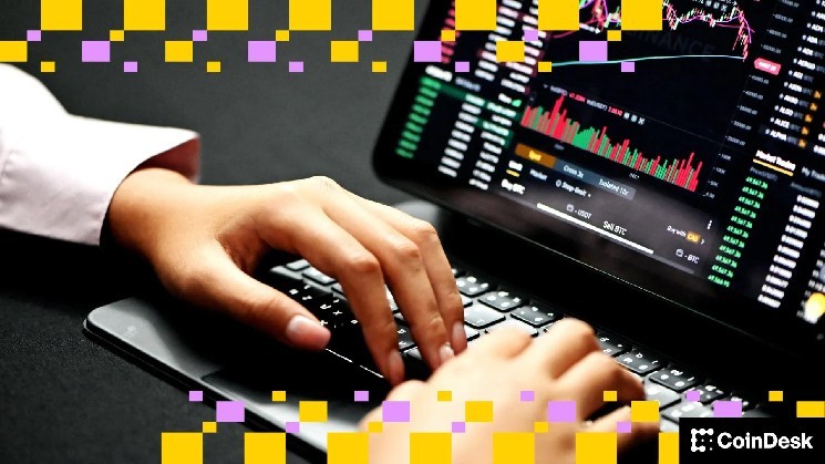 ترتفع أسعار البيتكوين والإيثيريوم والسولانا والريبل والدوجكوين بالتزامن مع ارتفاع المعادن الثمينة.