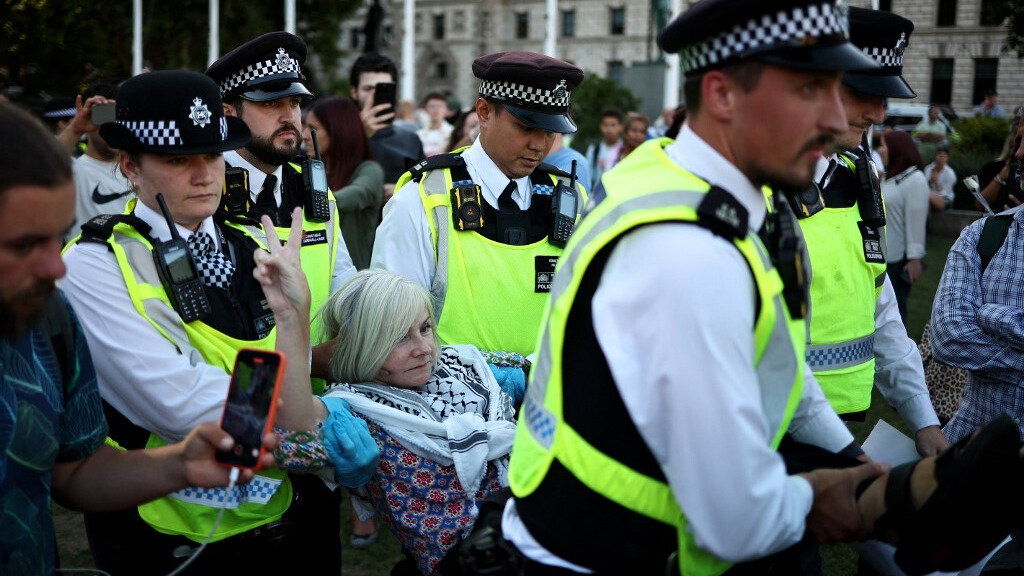 مطالبة من موثين علي (الحزب الأخضر) لـ لامي لمساعدة المضربين عن الطعام في (Palestine Action).