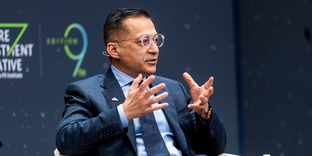 آلات تدعم الصناعات المتقدمة في السعودية لرؤية 2030.