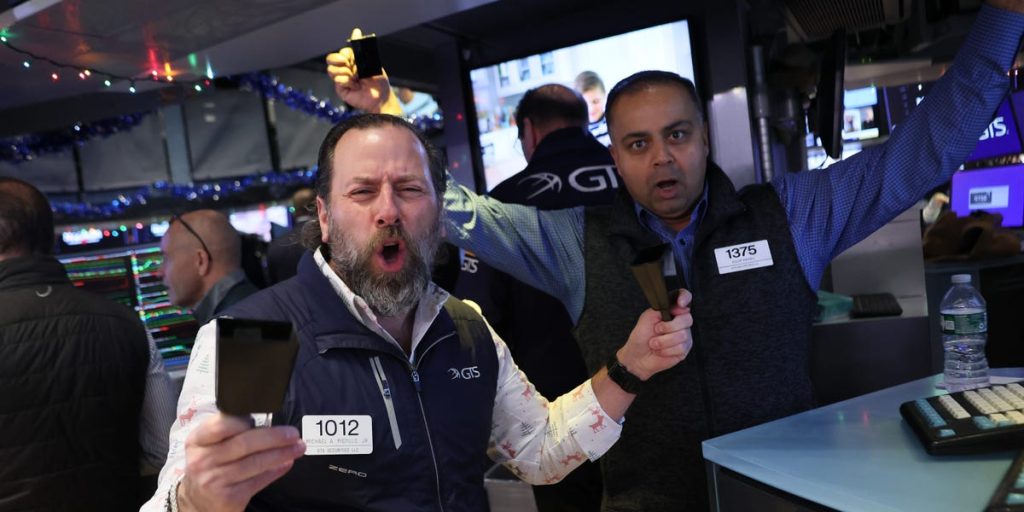 مورغان ستانلي يحدد 4 أسباب لازدهار الاقتصاد و3 مجالات للاستثمار.