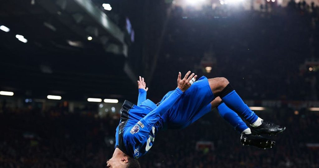 مانشستر يونايتد يتعادل مع بورنموث في مباراة (البريميرليغ) المثيرة 4-4.