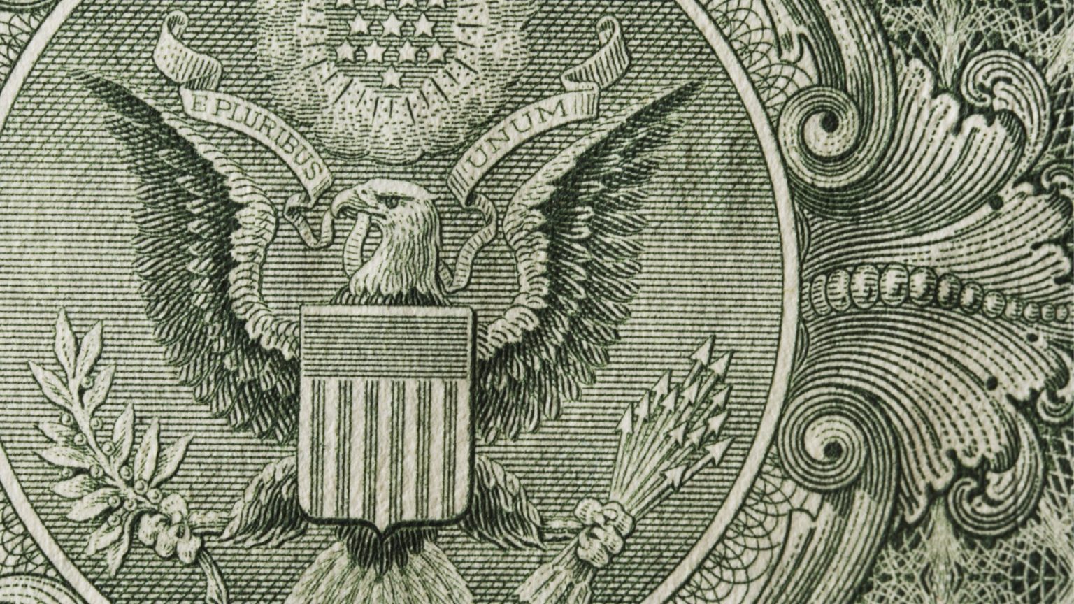 تباطؤ كشوف الرواتب (ADP)، أسهم الذكاء الاصطناعي وأنصاف الموصلات، وحظوظ هاسيت (75%) لخلافة باول.