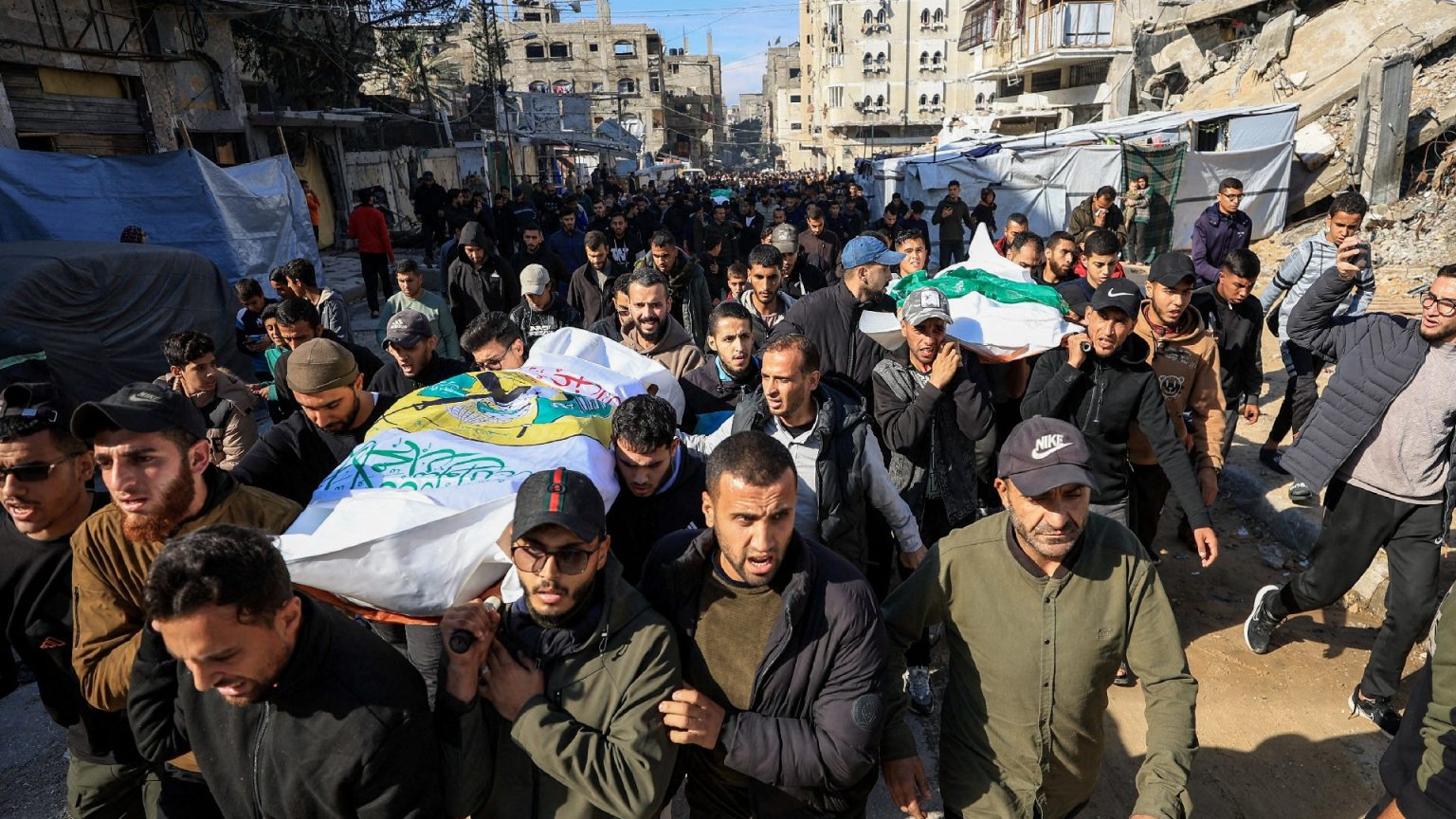 قوات إسرائيلية تطلق النار على طفل خلال مداهمة في الضفة الغربية المحتلة.