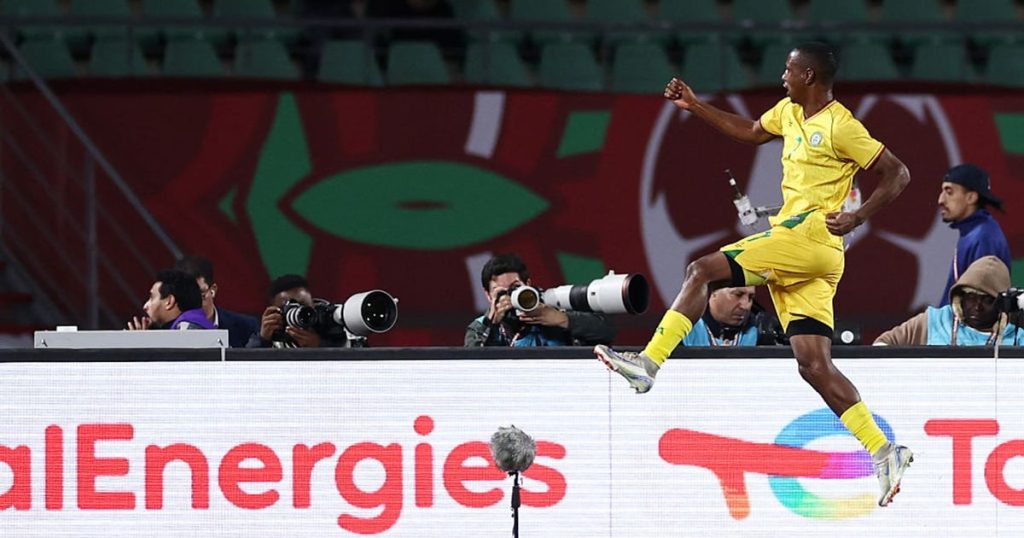 مصر وزيمبابوي: هدف دوبي يفاجئ فريق صلاح في (كأس أفريقيا 2025).