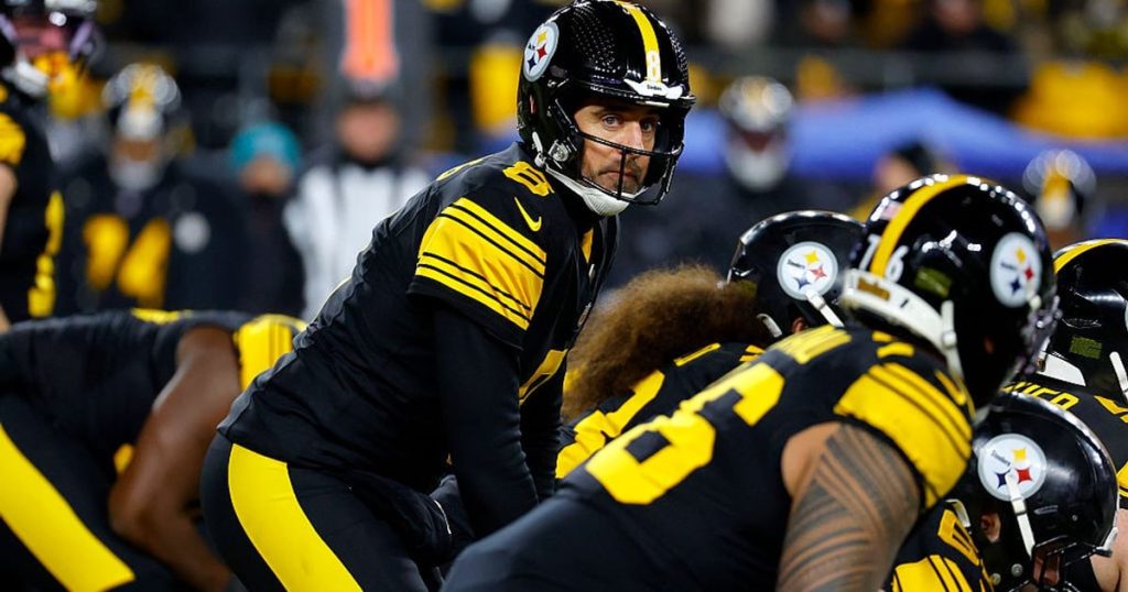 دلافين ضد ستيلرز: هدف ماركيز فالديس-سكانتلينغ يعزز تقدم بيتسبيرغ.