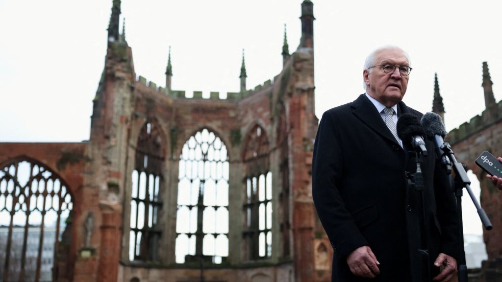 الرئيس الألماني يزور موقع قصف الحرب العالمية الثانية بينما تسعى أوروبا إلى تعزيز الجبهة الموحدة ضد روسيا