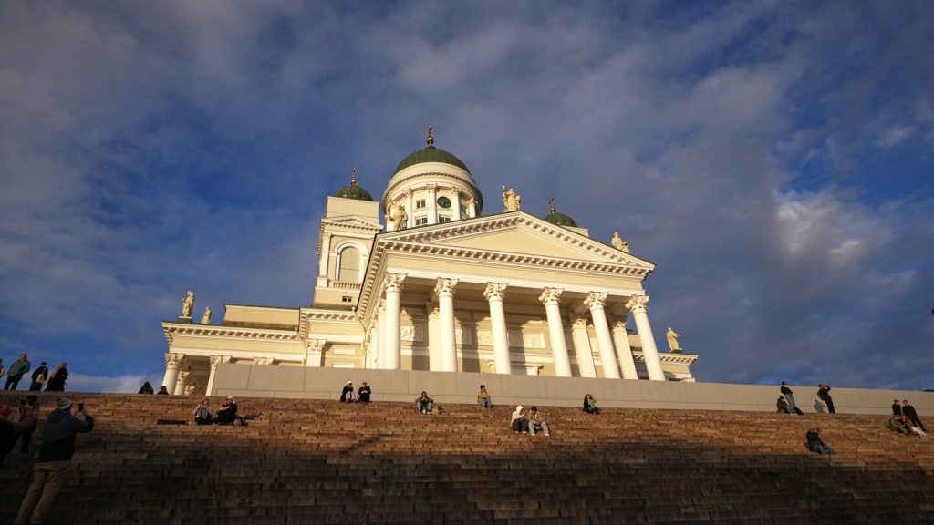 يعرف سكان الشمال كيفية التغلب على كآبة الشتاء. وإليك كيفية العثور على الضوء في أحلك الأشهر