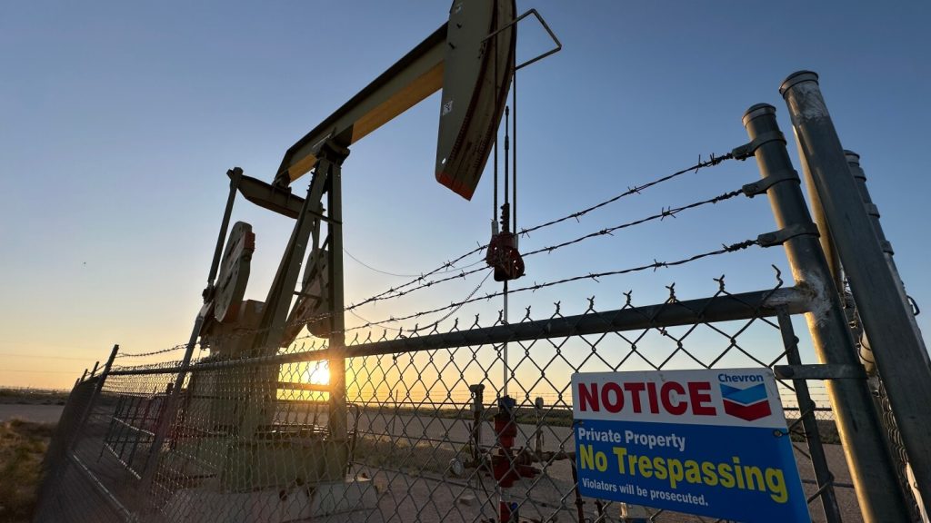 تستعد الولايات لمسعى ترامب لجعل التنقيب عن النفط رخيصًا مرة أخرى