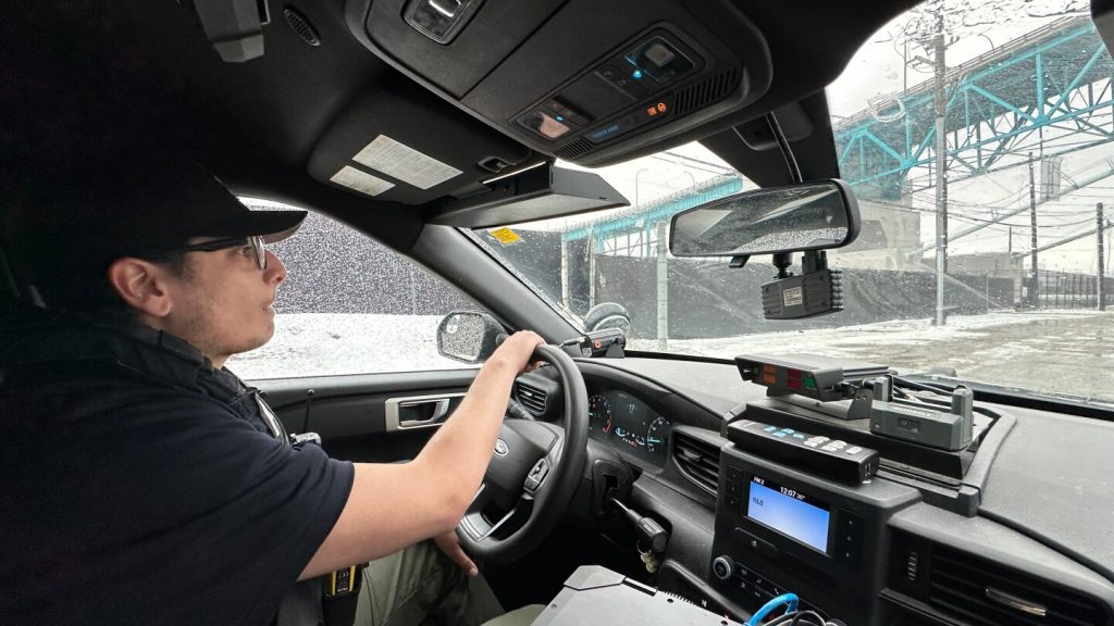 تلجأ فورد إلى تعزيز التكنولوجيا والتعاون مع الشرطة لإحباط لصوص شاحنة بيك آب F-150