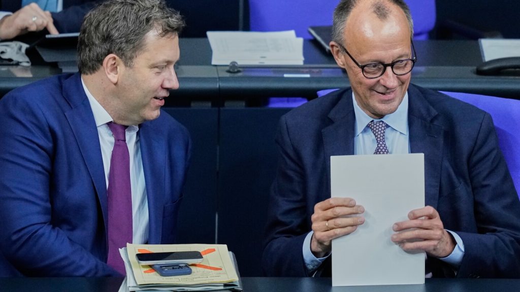 البرلمان الألماني يوافق على حزمة التقاعد بعد تمرد في حزب ميرز