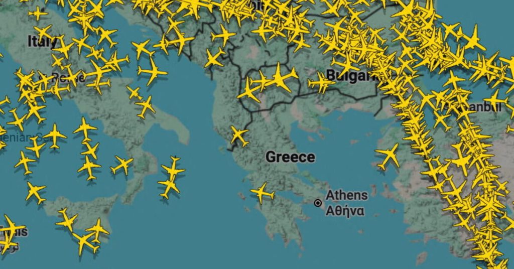 فقدان ترددات الراديو يعطل الرحلات الجوية في اليونان ويُعلق الآلاف.