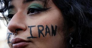 فرنسا تدرس نقل محطات يوتلسات (Eutelsat) إلى إيران، وفقاً لوزير الخارجية.